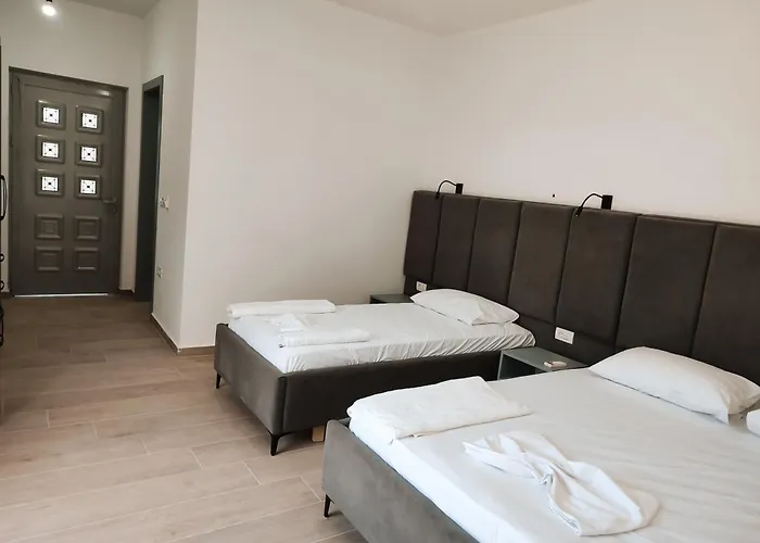 Petros Hotel