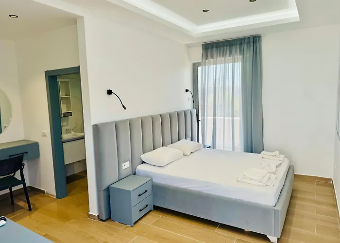 Petros Hotel Himare