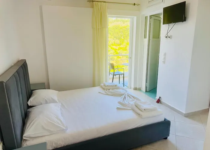 Hotel Petros Himarë