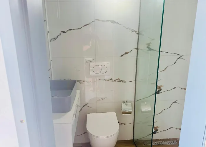Petros Otel Himarë